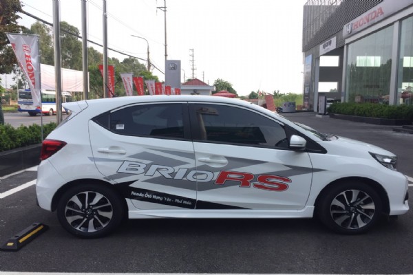 Honda Brio lái thử