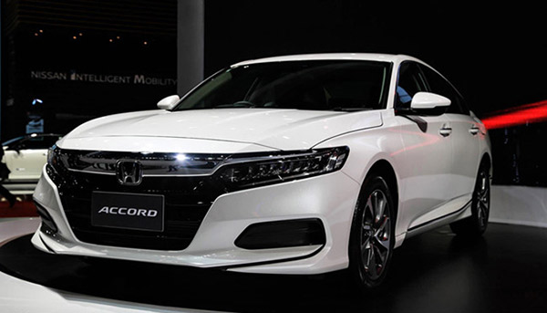 Honda Accord (Trắng ngọc)